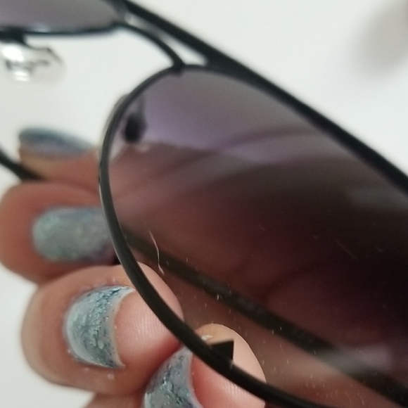 Quay Australia × Desi Perkins High Key Black Aviator Sunglasses - Picture 10 of 14